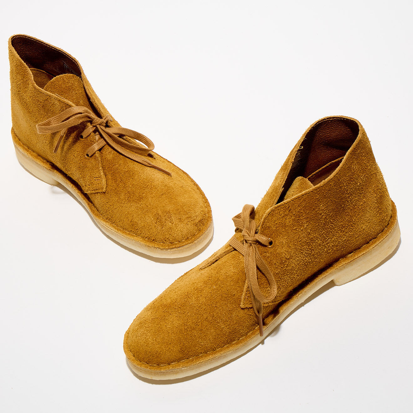 Desert boots en Velours de Cuir camel Vente privee Clarks Original BazarChic