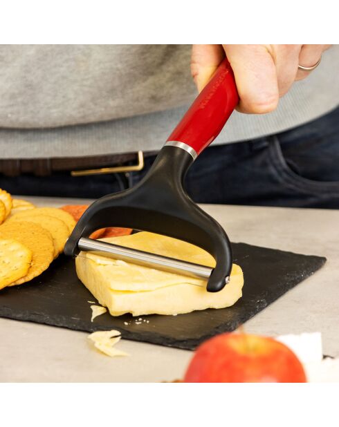 Eplucheur à fromage Core Line rouge