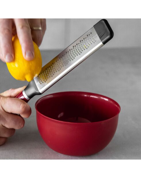 Râpe fine double sens Core Line rouge