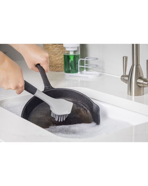 Brosse pour vaisselle en fonte grise