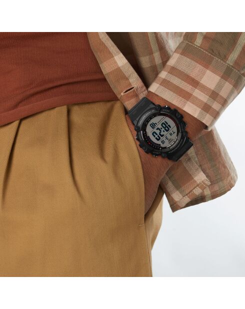 Montre Homme Casio Collection en Résine noire