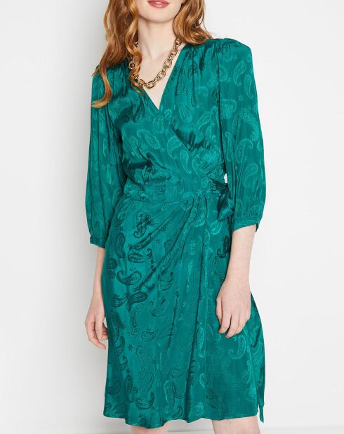 Shima-Kleid mit farblich abgestimmter grüner Stickerei