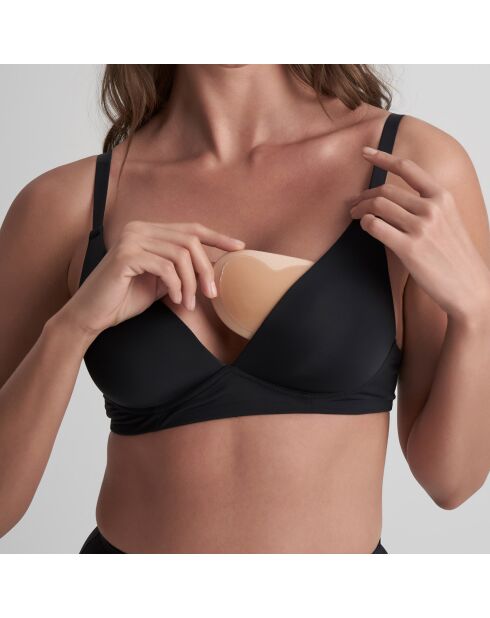 medias almohadillas adhesivas push-up de color beige