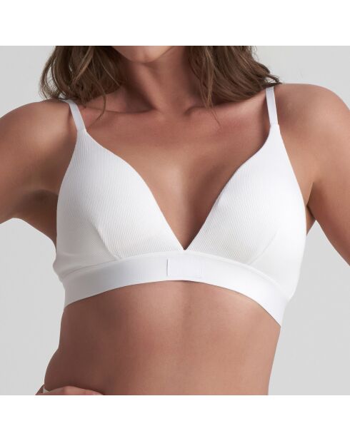 Weißer Triangel-BH mit natürlichen Rippen