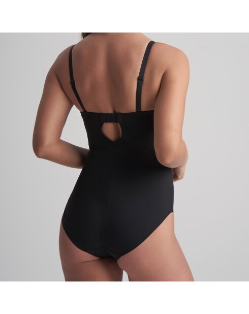 Corpo imbottito nero