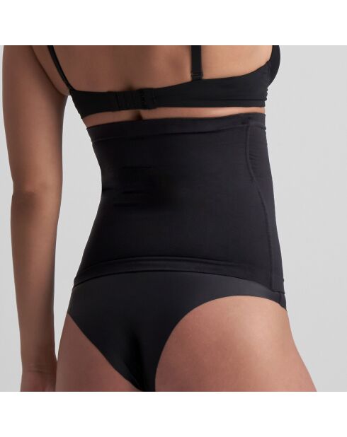 Zacht aanvoelende zwarte ommantelriem