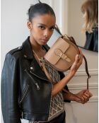 Bolso de hombro Polly de piel nude - 21x19x6 cm