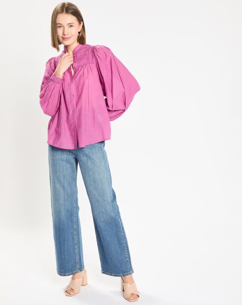 Hellblaue Tybalt Jeans mit ausgestelltem Ausschnitt