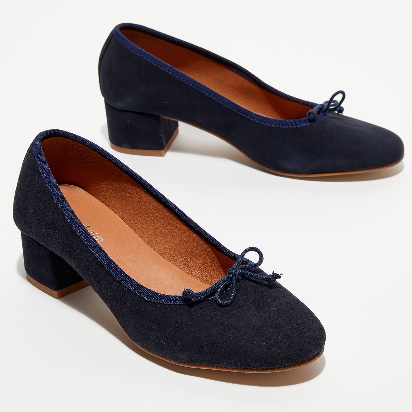 Ballerines trotteurs en Velours de Cuir Diane bleu marine Talon 4 cm Vente privee Quartier Latin BazarChic
