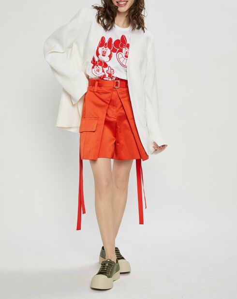 Chaqueta blazer blanca sin cuello