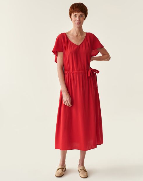 Rotes Osta Kleid