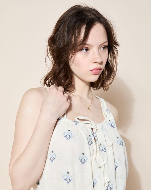 Robe Gantelle flower