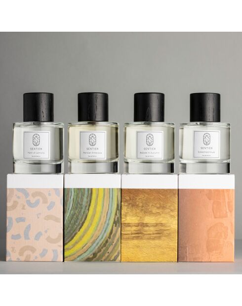 4 Mindful Collection Eau de Parfum: Parisian Embrace + Path of Lemons + Balade im Herbst + Esteemed Musk