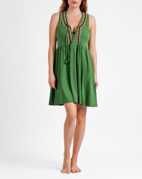 Robe blanche à motif cachemire verte
