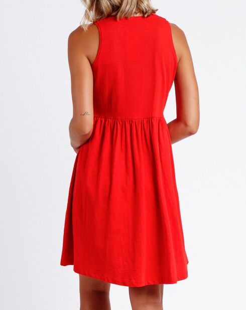 Robe blanche à motif cachemire rouge