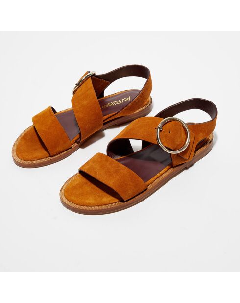 Travers Cognac-Ledersandalen aus Samt