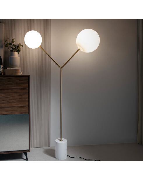 Stehlampe mit goldenem/weißem Porzellanmarmorsockel - 111x35x192 cm