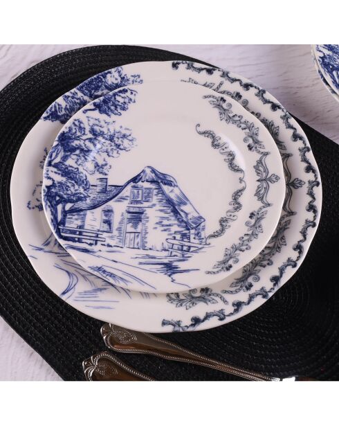 7 Assiettes plates en Porcelaine multicolores