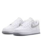 Baskets Air Force 1 07 blanches