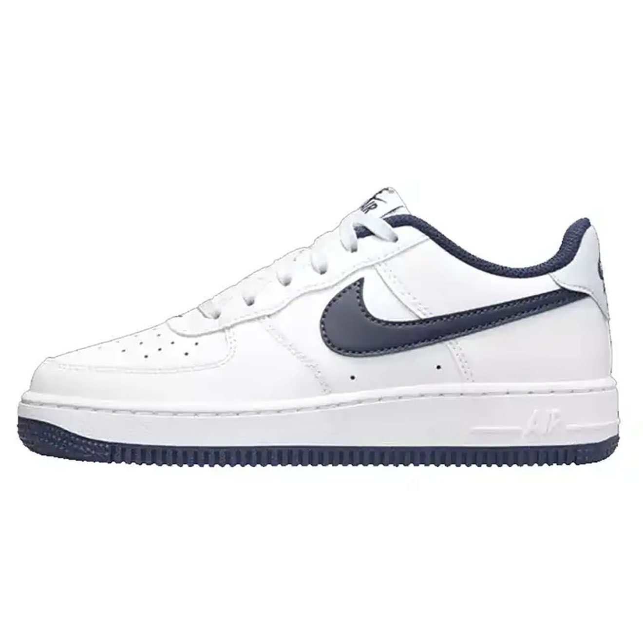 Nike cuir blanche on sale