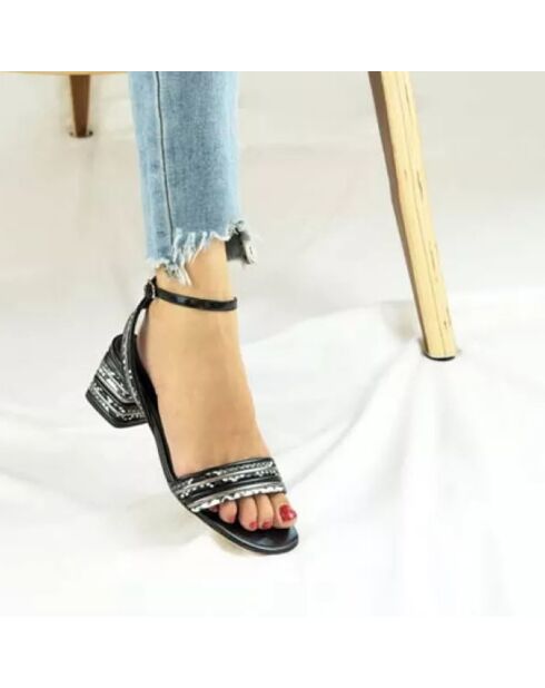 Zwarte veganistische sandalen van imitatieleer, Coco