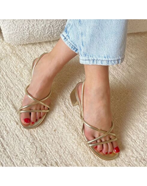 Goldfarbene Ledersandalen Nelly - 5,5 cm Absatz