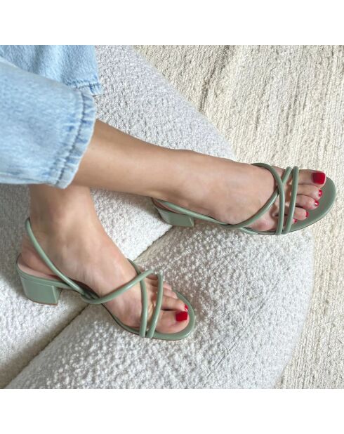 Nelly groene leren sandalen met hak van 5,5 cm