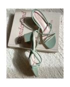 Nelly groene leren sandalen met hak van 5,5 cm
