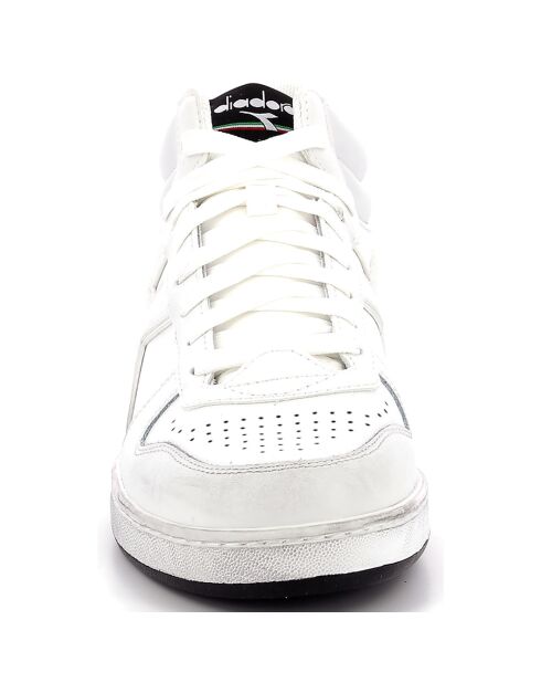 Baskets en Cuir Magic Icona blanches