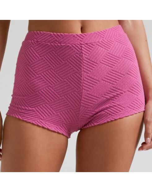 Short fuchsia