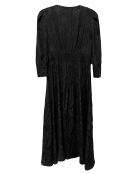 Robe Alya brodée ton sur ton noire