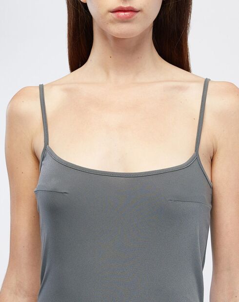 Robe Avola grise