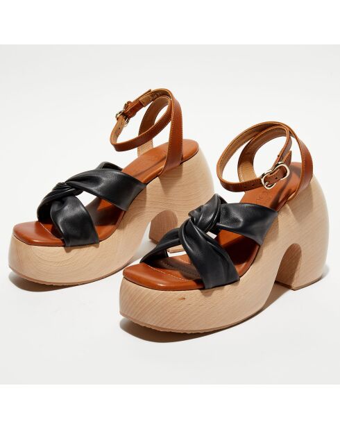 Sandalen van zwart leer met honingkleurige stevie, hak van 11,5 cm