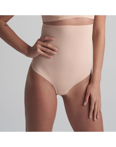 String sculptant taille haute beige