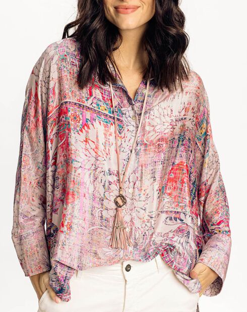 Shirt van zijdemix van Sasha met snoepprint