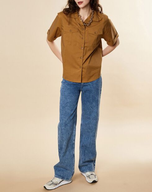 Camelkleurig overhemd van kersenrood katoen met korte mouwen