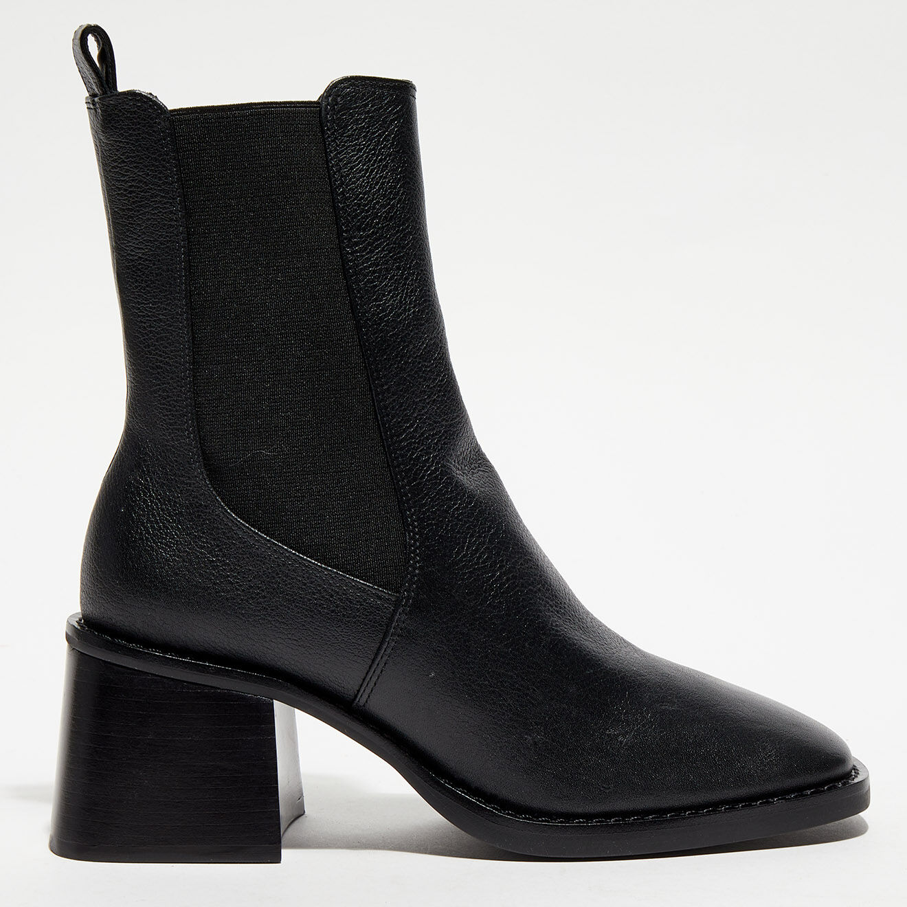 Bottines talon flare noires Vente privee Galeries Lafayette BazarChic