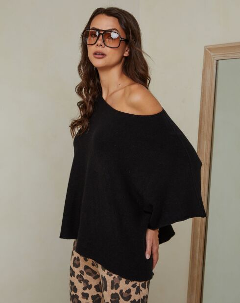 Letavertes schwarzer Pullover