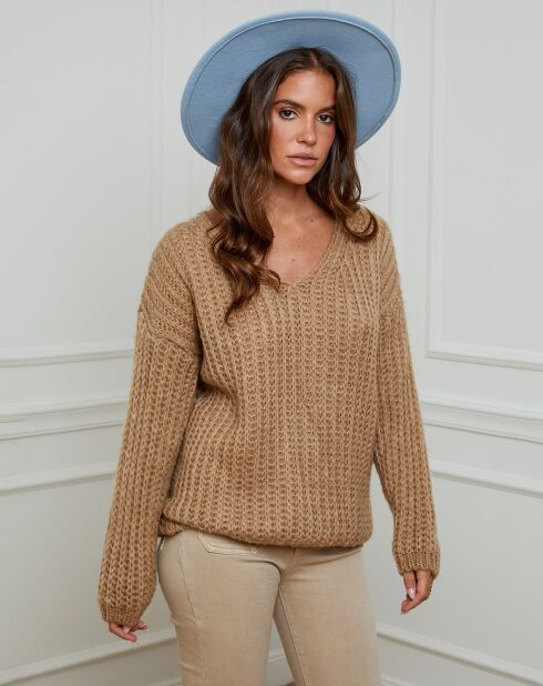 Pull Constance camel