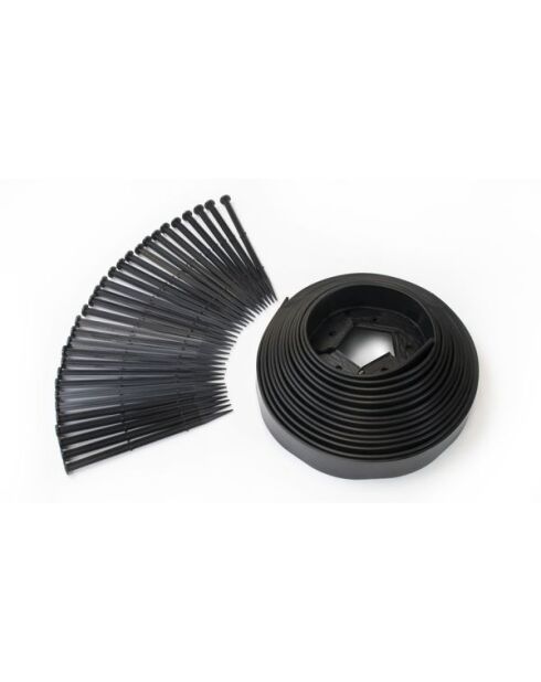 Bordo in plastica con picchetti neri - 10 m