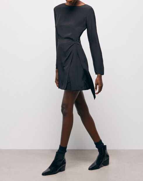 Robe 100% Soie Courte manches longues avec base Dentelle noire