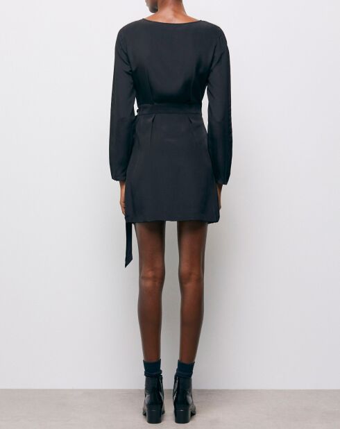 Robe 100% Soie Courte manches longues avec base Dentelle noire