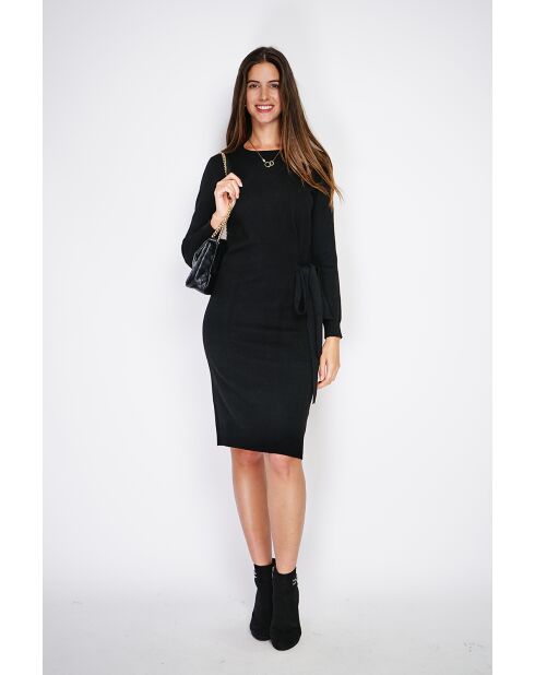 Robe en Cachemire & Soie col ras du cou avec ceinture noire