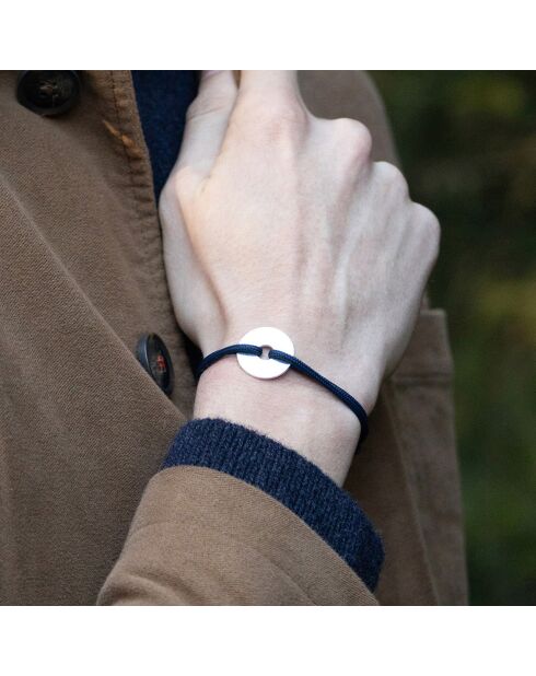 Pulsera Swirl Target chapada en plata azul medianoche