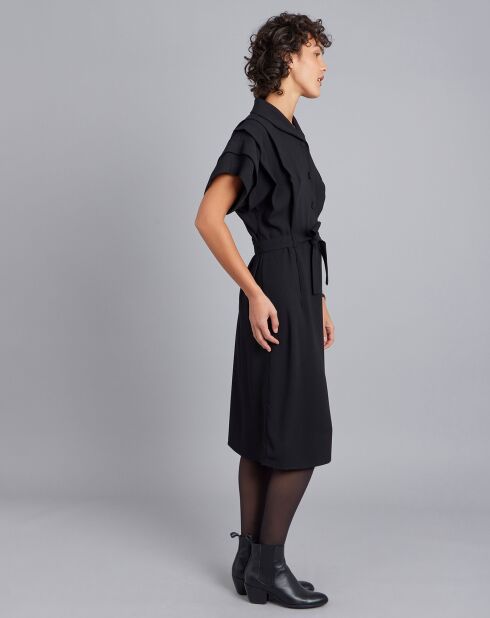 Robe kimono à ceinture noire