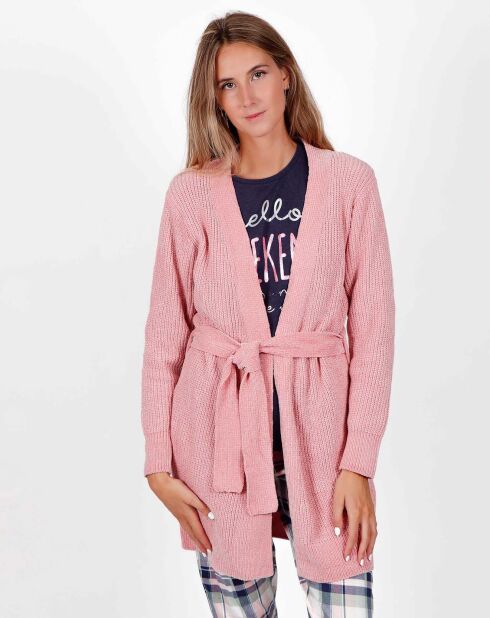 Klassischer rosafarbener Bademantel