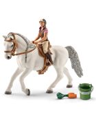 Cavalière sur jument Lipizzan multicolore