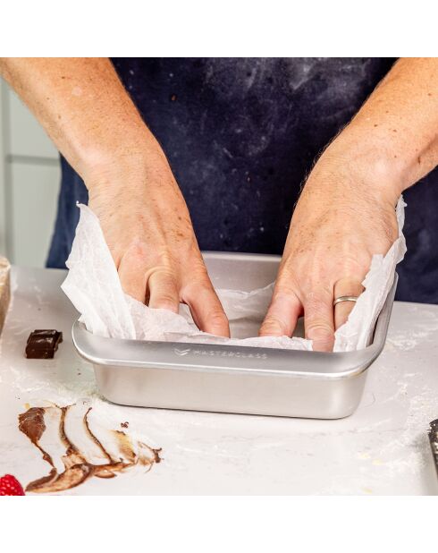 Plat à gâteauxcarré Recycled Aluminium argenté - 24.1x22.3x5.7 cm