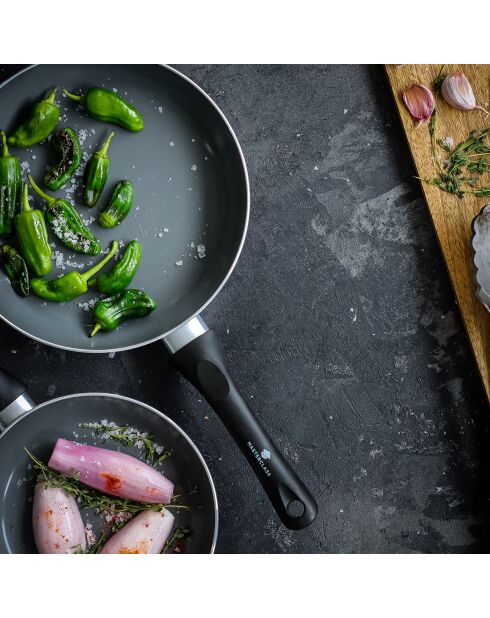 Poêle Écologique en Céramique grise - D.28 cm