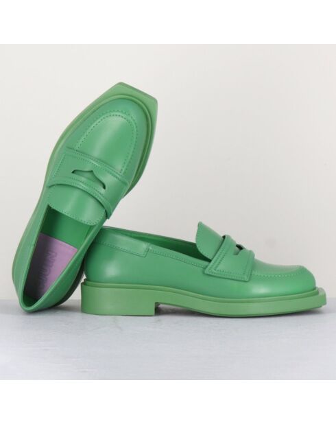 Groene loafers van viooltjesleer